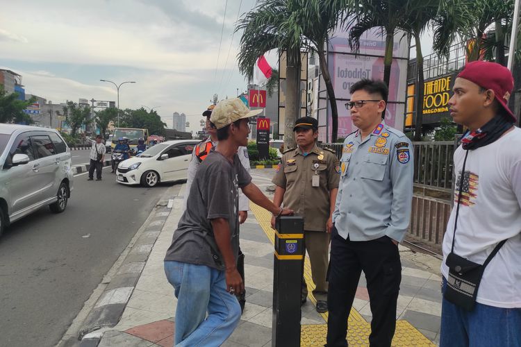Menjelang Libur Lebaran 2025, Dishub Depok Tertibkan ‘Pak Ogah’ di Jalan Margonda