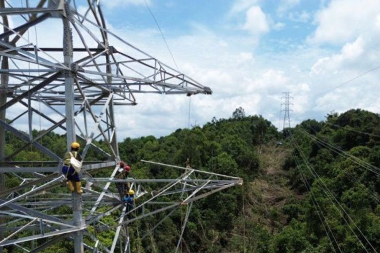 PLN Berhasil Pulihkan 100% Listrik Bali dalam Waktu Kurang dari 12 Jam