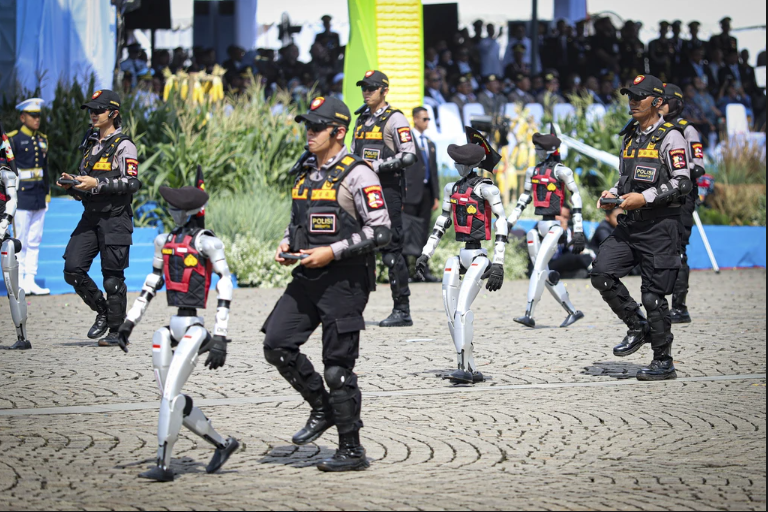 Pengadaan Robot Polisi, Kapolri: Masih Uji Coba, Tidak Pakai Anggaran